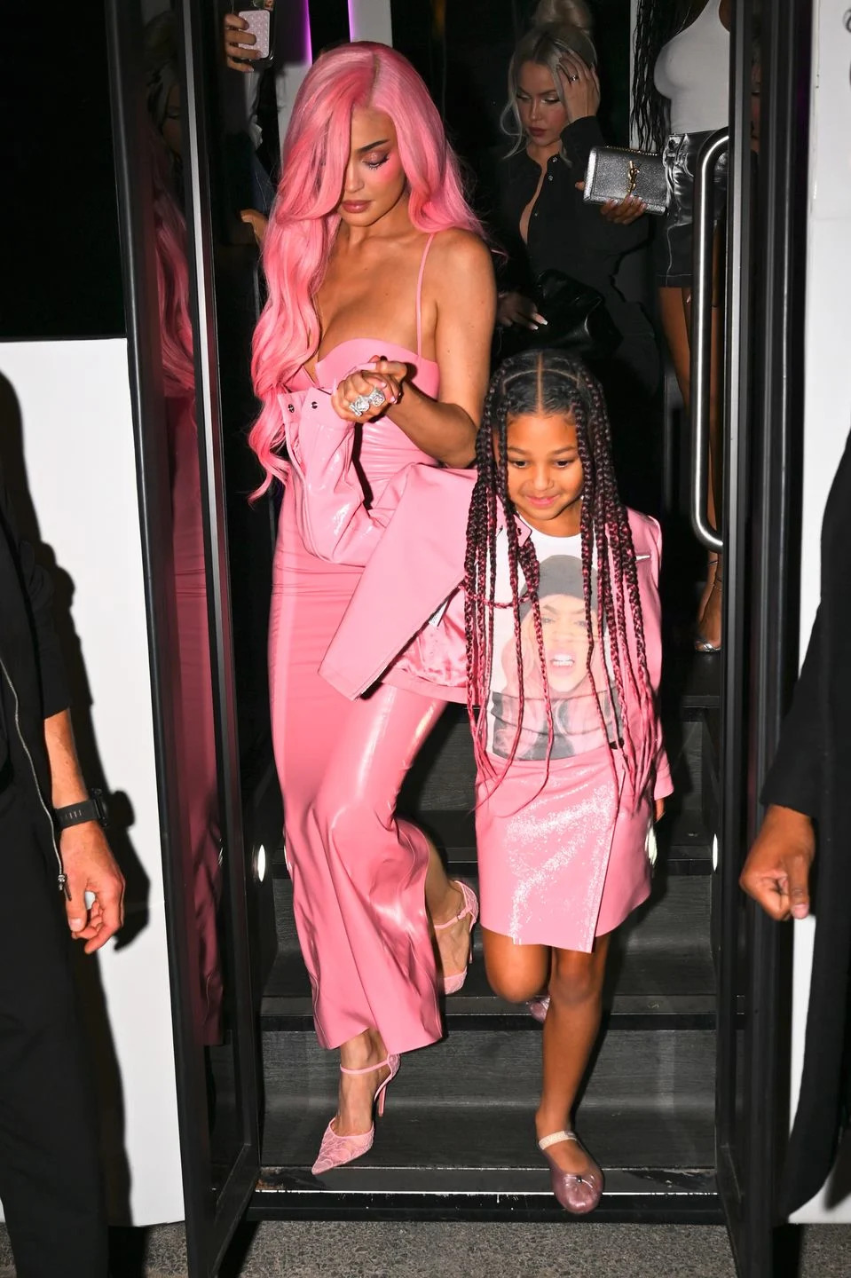 celebrity sightings in los angeles october 17, 2025