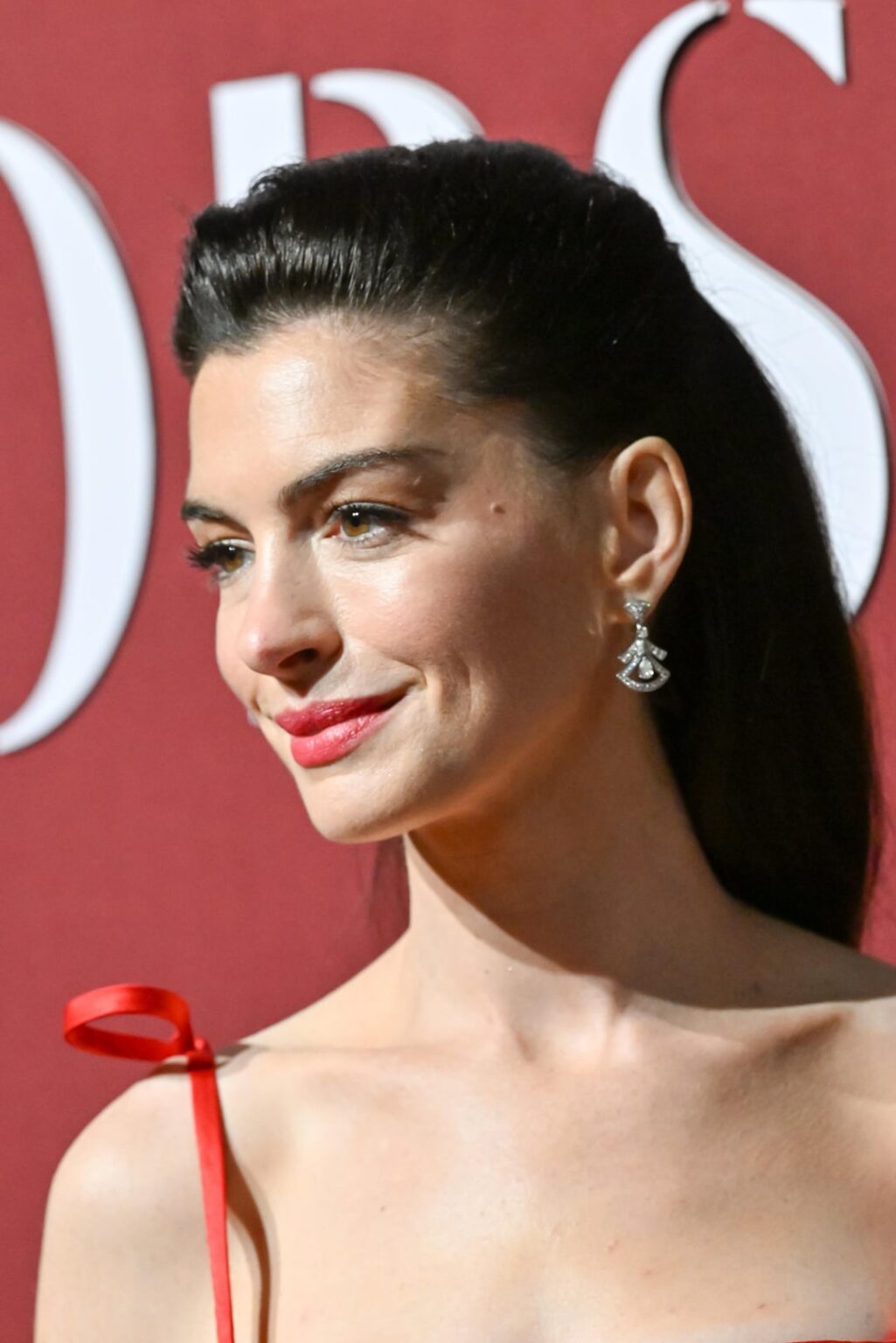 Anne Hathaway - 2025 WWD Honors at Cipriani South Street, New York City - October 28, 2025