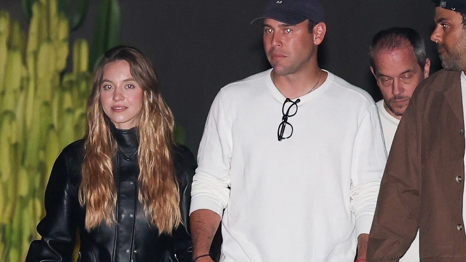 Sydney Sweeney & Scooter Braun Hold Hands During L.A. Date Night Sydney Sweeney & Scooter Braun Hold Hands During L.A. Date Night