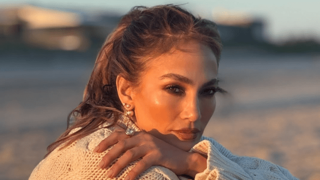 Jennifer Lopez Stuns in Knit Sweater & Mini-Skirt As Beachwear Yahoo entertainment home