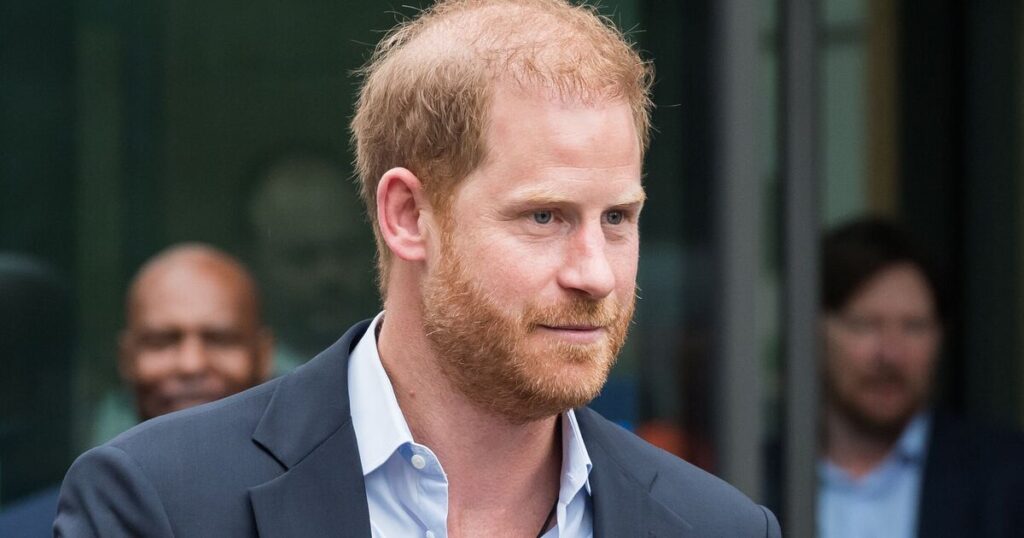 Should Prince Harry join the royals on Remembrance Sunday? Vote here | Royal | News