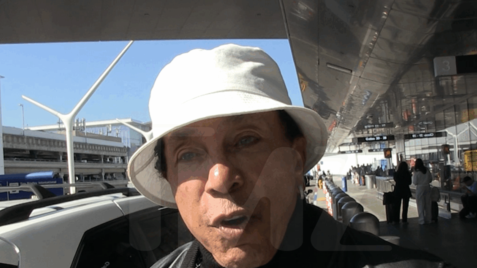 Motown Legend Smokey Robinson Calls A.I. a 'Real Scary Situation'