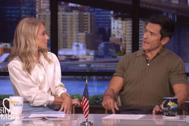ABC Kelly Ripa and Mark Consuelos on 'Live With Kelly and Mark'