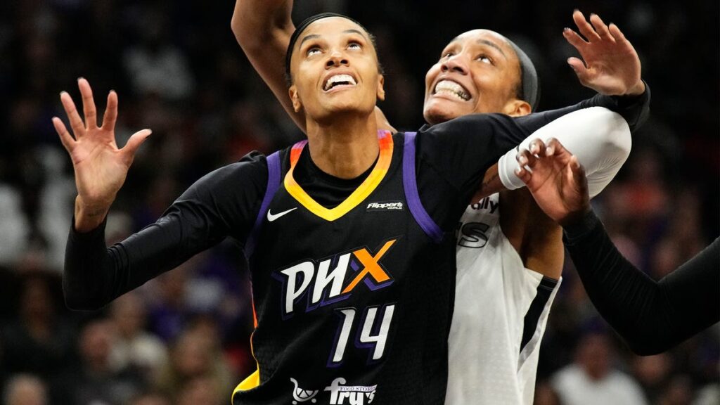 Which celebrities attended Phoenix Mercury-Aces WNBA Finals Game 4?
