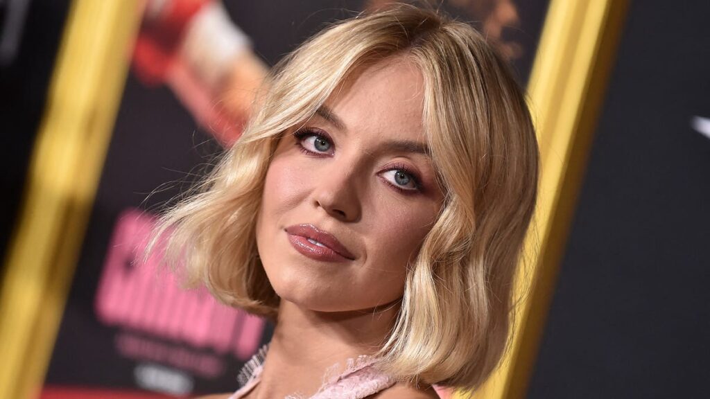Sydney Sweeney debuts blonde bob at 'Christy' premiere