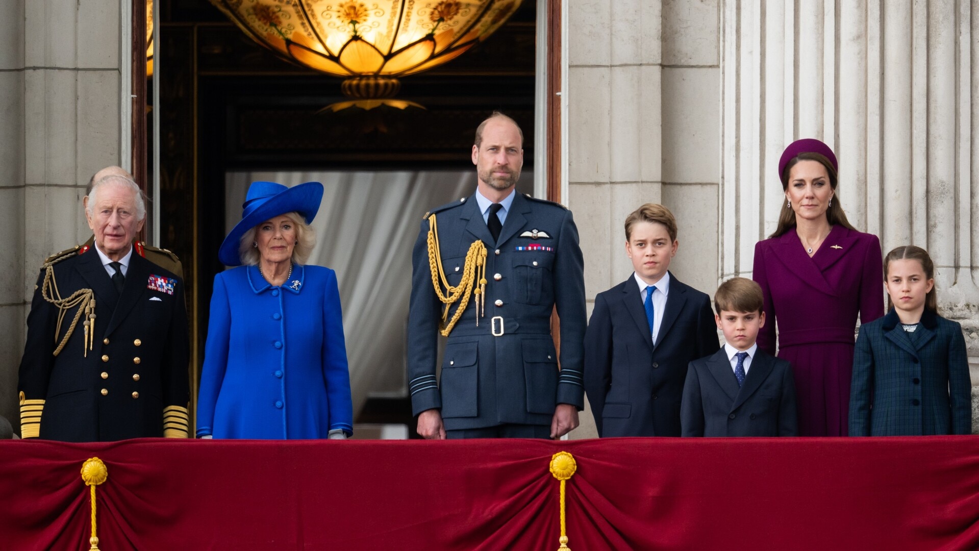 Royal Family issues emotional statements on tragic Manchester synagogue attack