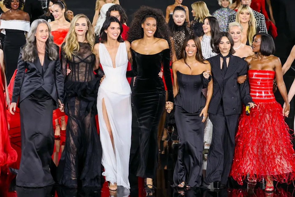 paris, france september 29: (editorial use only for non editorial use please seek approval from fashion house) (l r) andie macdowell, cara delevingne, kendall jenner, cindy bruna, eva longoria, ariana greenblat, aja naomi king walk the runway during the le défilé. liberté, egalité, sororité youre worth it loréal paris womenswear spring/summer 2026 show as part of paris fashion week at hotel de ville on september 29, 2025 in paris, france. (photo by stephane cardinale corbis/corbis via getty images)