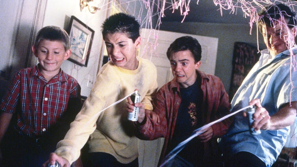 Frankie Muniz Celebrates ‘Malcolm in the Middle’ Revival With TV “Brothers” Justin Berfield and Christopher Masterson