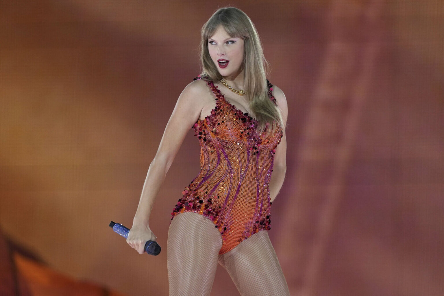 DC area businesses glam up to usher in Taylor Swift’s “Life of a Showgirl” album drop DC area businesses glam up to usher in Taylor Swift’s “Life of a Showgirl” album drop