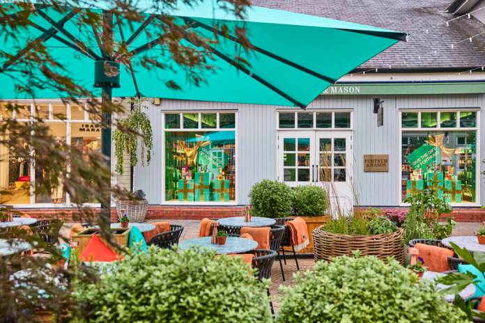 Fortnum & Mason Opens First Store Outside London at Bicester Village