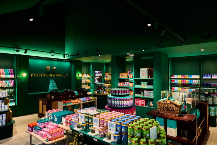Fortnum & Mason Opens First Store Outside London at Bicester Village
