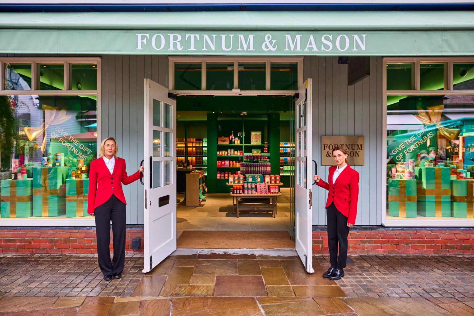 Fortnum & Mason Opens First Store Outside London at Bicester Village