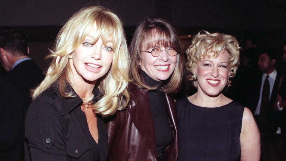 Goldie Hawn, Robert De Niro, more stars pay tribute to Diane Keaton after her death