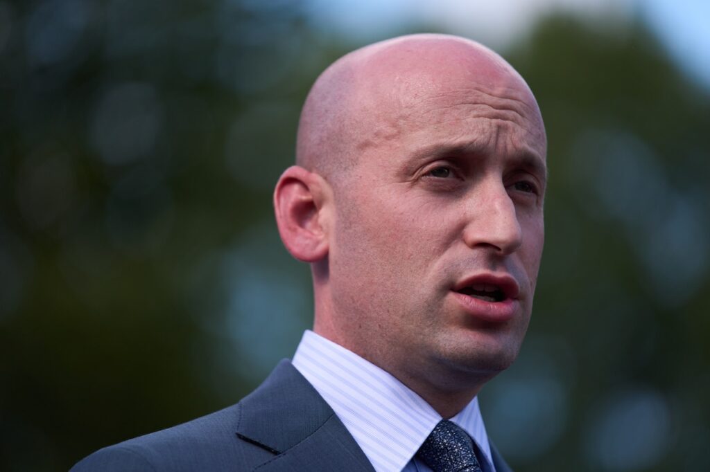 Stephen Miller totally flips out at Robert De Niro: 'Sad, bitter, broken old man'