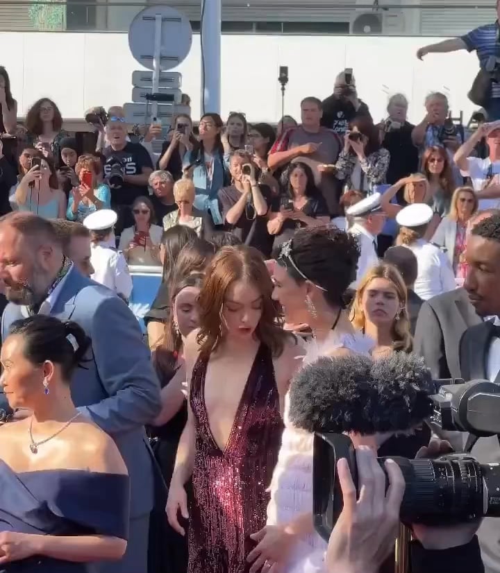 Emma Stone and Margaret Qualley at the Cannes Film Festival 2024