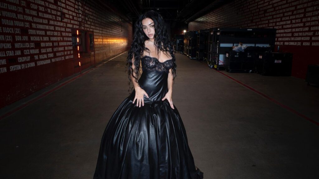 Charli xcx Brings Us to the 2025 Academy Museum Gala—and the Lorde Show—in One Night Charli xcx Brings Us to the 2025 Academy Museum Gala—and the Lorde Show—in One Night