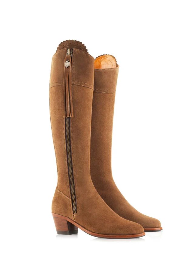 Regina boots