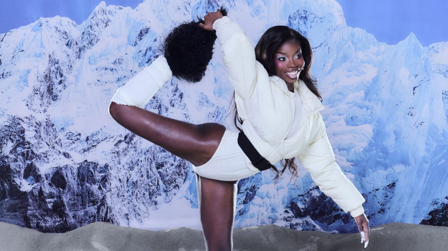 ICYMI: Brandon Blackwood Celebrates 10th Anniversary, Olandria Stars In Ugg’s Latest Campaign, And More. – Essence ICYMI: Brandon Blackwood Celebrates 10th Anniversary, Olandria Stars In Ugg’s Latest Campaign, And More. - Essence