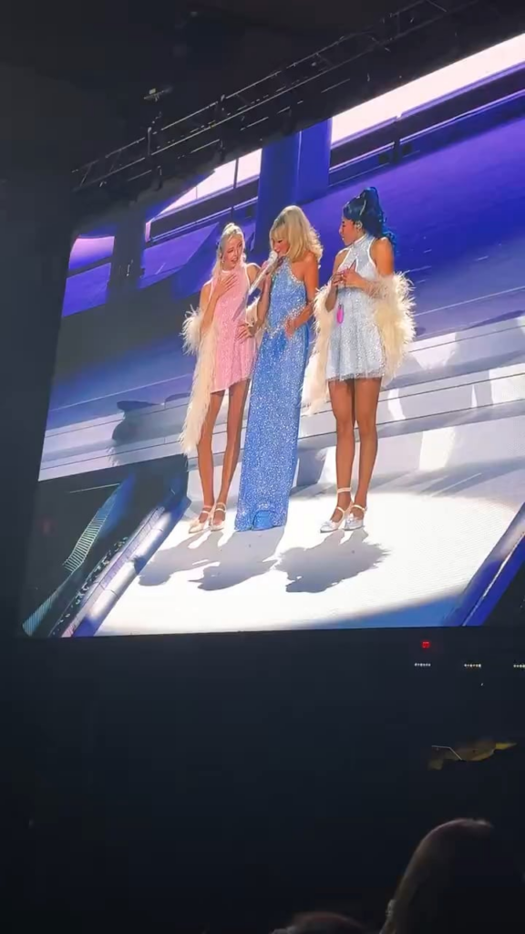 Sabrina Carpenter arrests Anne Hathaway during her ‘Short N’ Sweet Tour’ concert tonight in New York City. (October 26, 2025)
