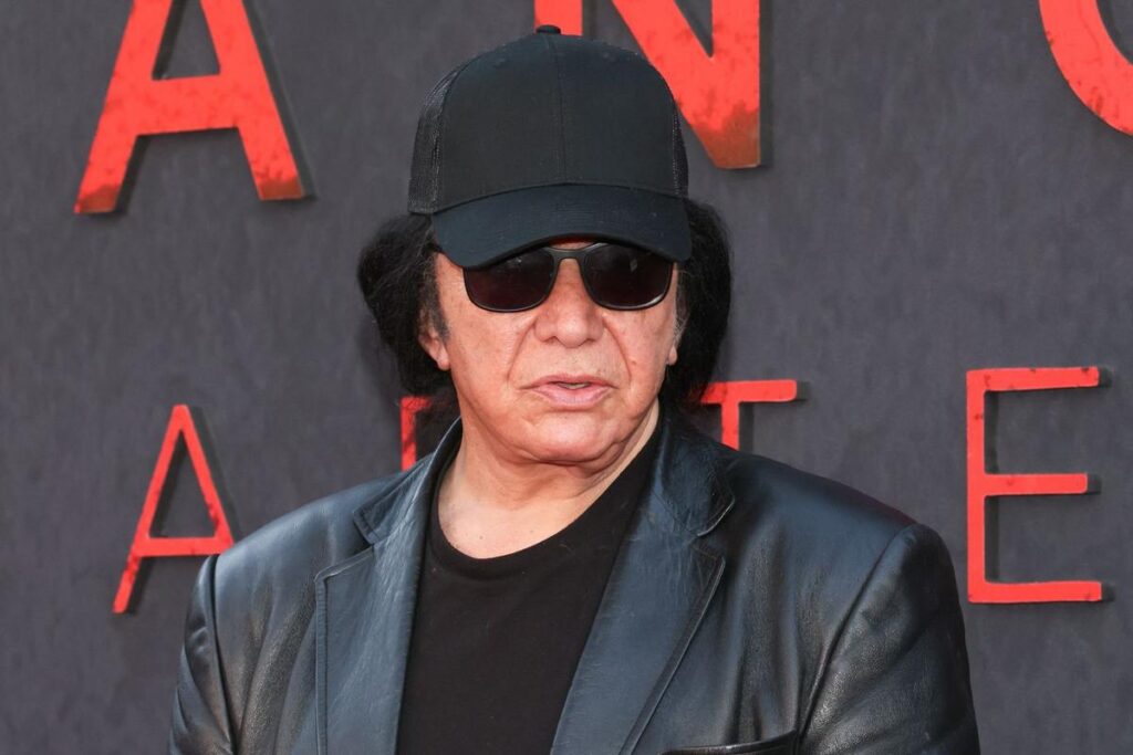 KISS’ Gene Simmons Hospitalized After Crashing His Car Kiss' Gene Simmons Hospitalized After Crashing His Car