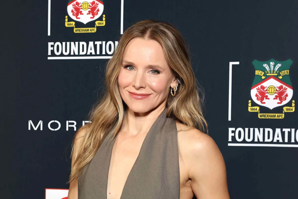 Kristen Bell’s Top Is Nothing but a Backless and Sideless Bib for Anniversary Date Night Yahoo entertainment home