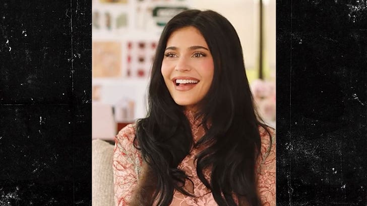 101725_kylie_jenner_kal