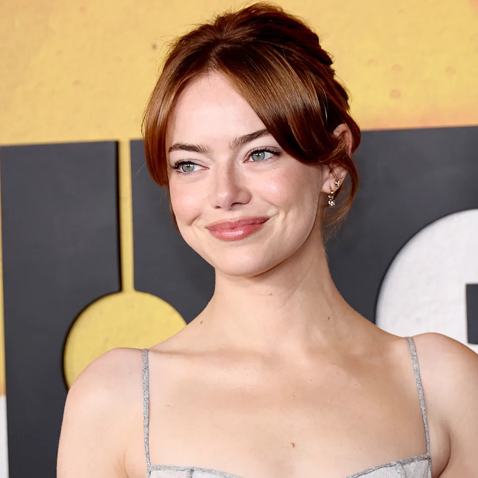  Emma Stone attends Focus Features' "Bugonia" New York Premiere at Museum of Modern Art on October 21, 2025 in New York City. 