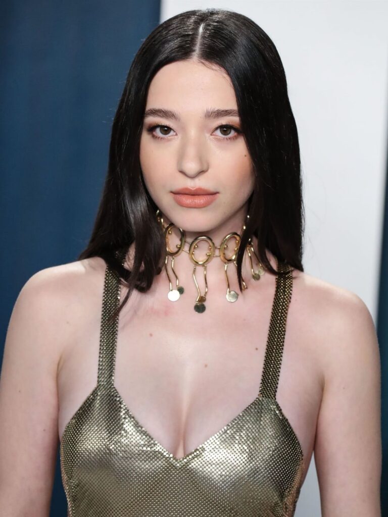 Mikey Madison at the Vanity Fair Oscar Party 2020