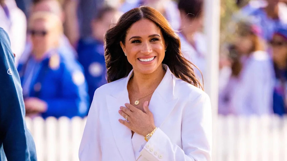  <span class="wp-caption-text">MEGA</span>