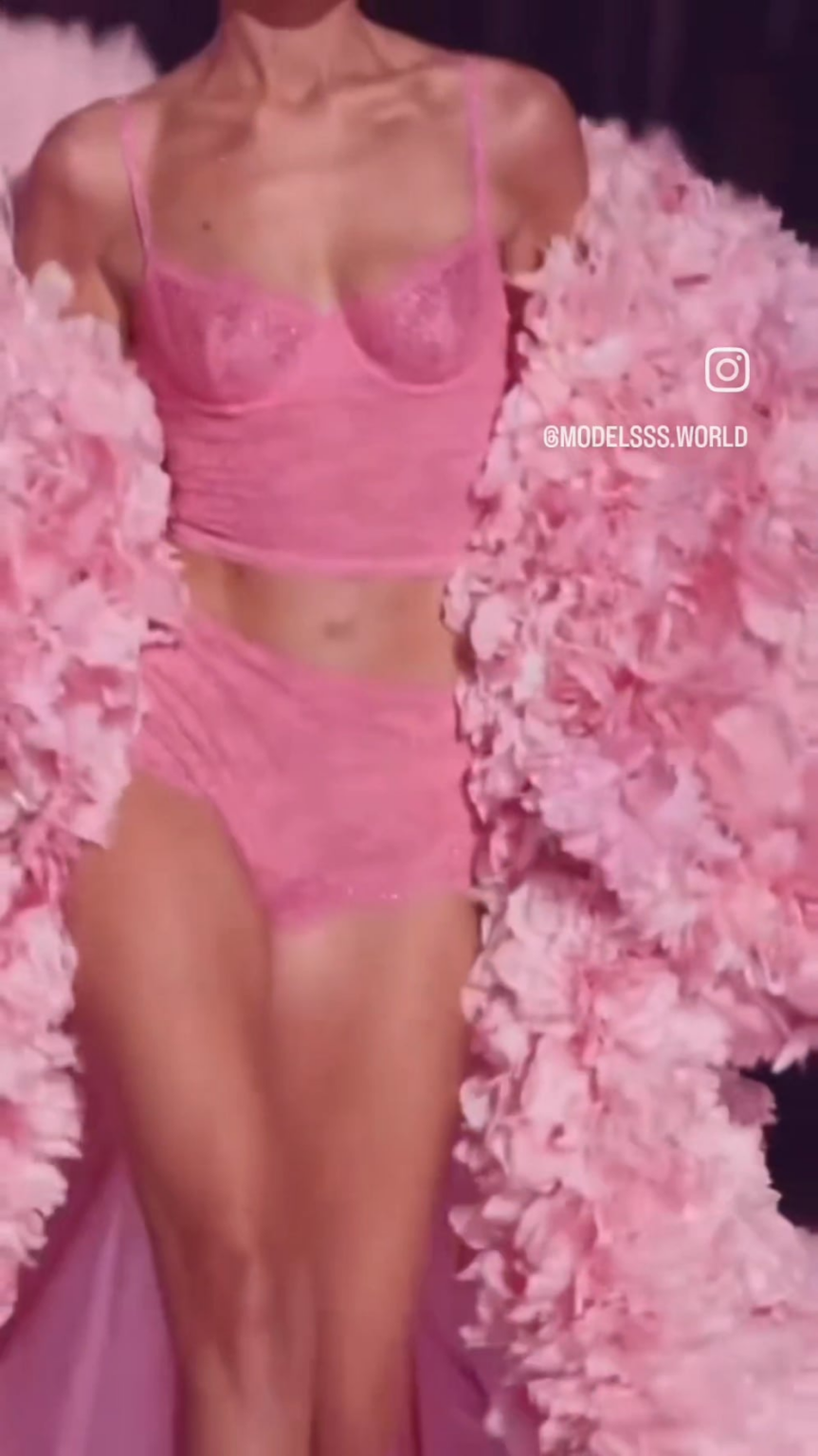 Gigi Hadid at Victoria Secret Fashion show 2025