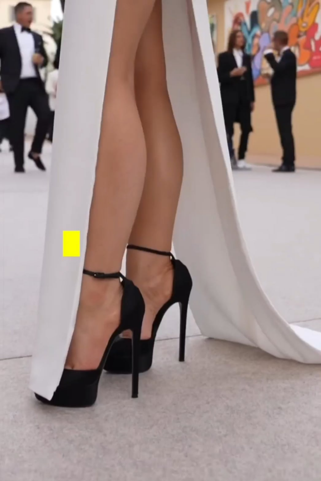 Sabrina Carpenter | amfAR Gala Cannes 2022 | May 26, 2022