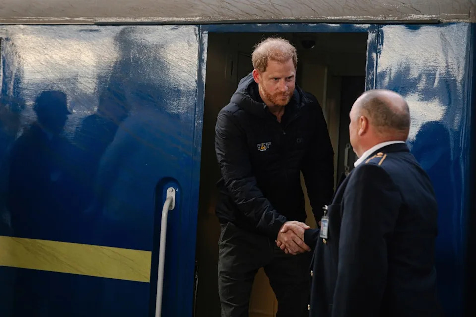 In this photo provided by the Railway of Ukraine Ukrzaliznytsia on Friday, Sept. 12, 2025, Britain's Prince Harry arrives on central railway station in Kyiv region, Ukraine. (Railway of Ukraine Ukrzaliznytsia via AP)