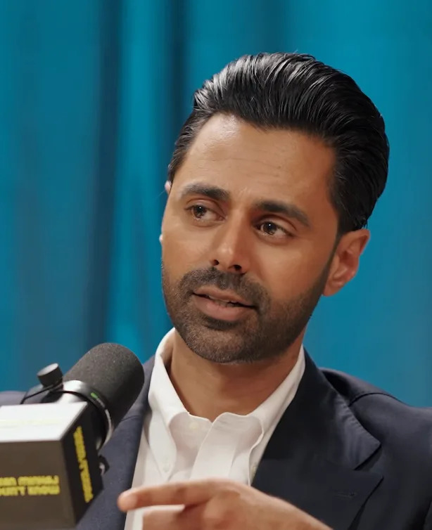   Hasan Minhaj / Via instagram.com