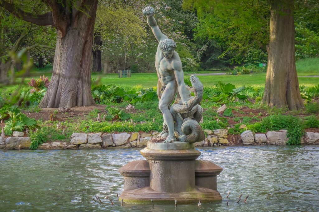 The curious case of the missing Kew statue that King Charles has reclaimed as his own The curious case of the missing Kew statue that King Charles has reclaimed as his own