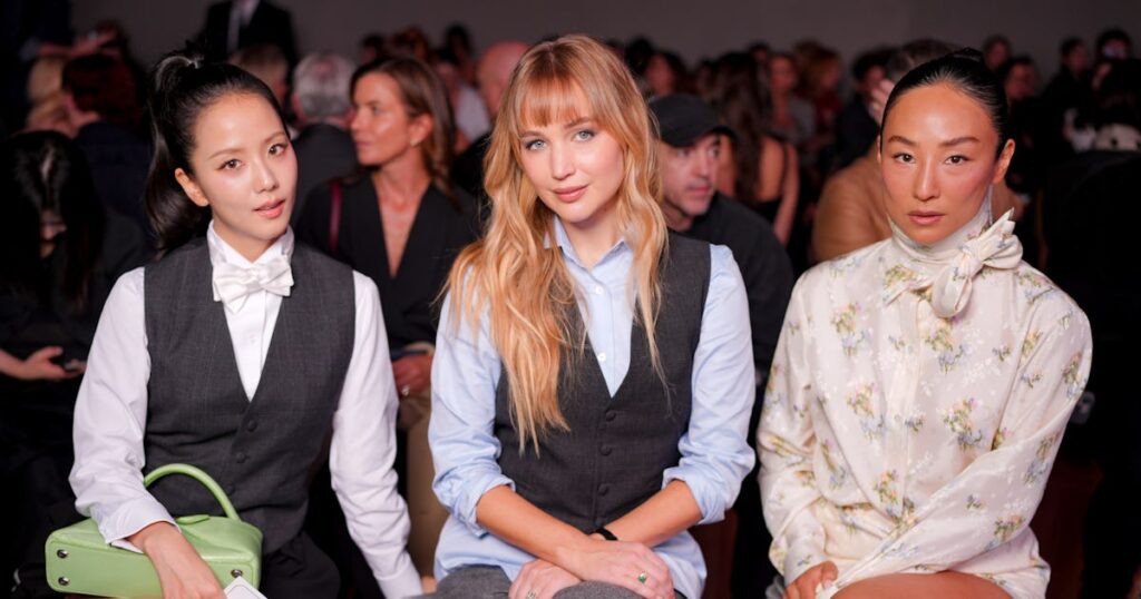 The Dior Spring/Summer 2026 Show Welcomes Major Celebrity Faces The Dior Spring/Summer 2026 Show Welcomes Major Celebrity Faces