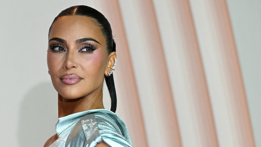 Kim Kardashian says she was diagnosed with an aneurysm