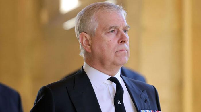 Pressure mounts on Prince Andrew to exit royal family before William takes over