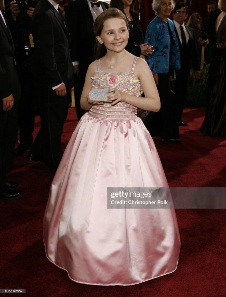 Abigail Breslin's (and her brother Spencer Breslin) adorable red carpet style in the early 2000s