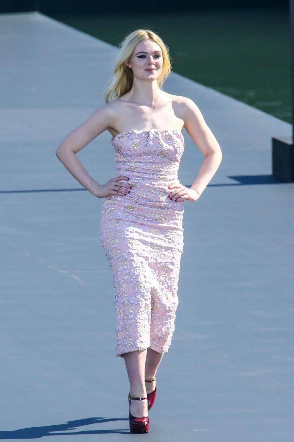 Elle Fanning - L'Oreal fashion show - September 30, 2018