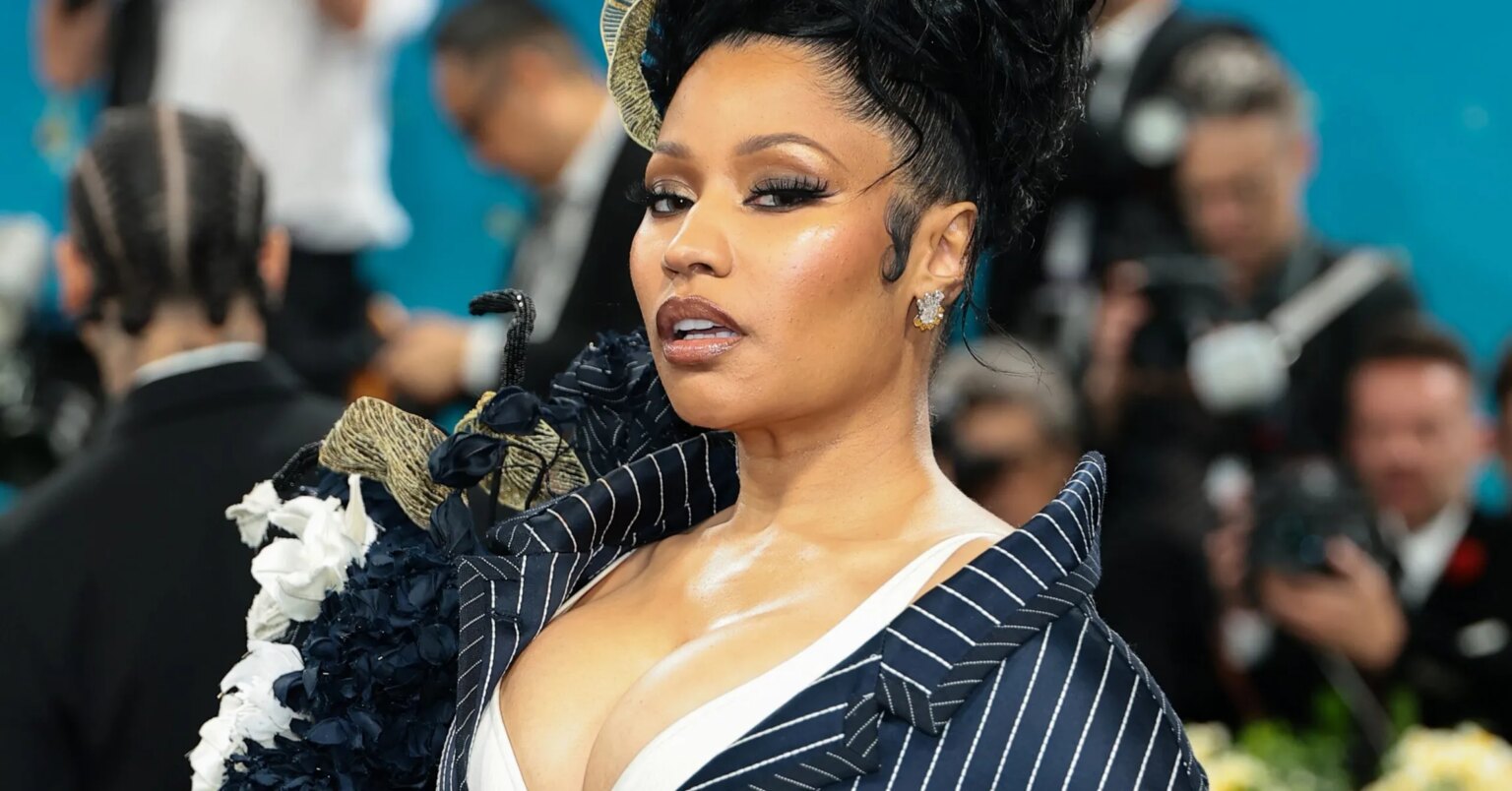 Nicki Minaj Stirs Controversy By Supporting The Trumps