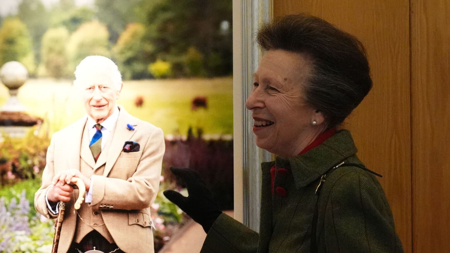 Princess Anne unveils brand new portrait of King Charles Princess Anne unveils brand new portrait of King Charles