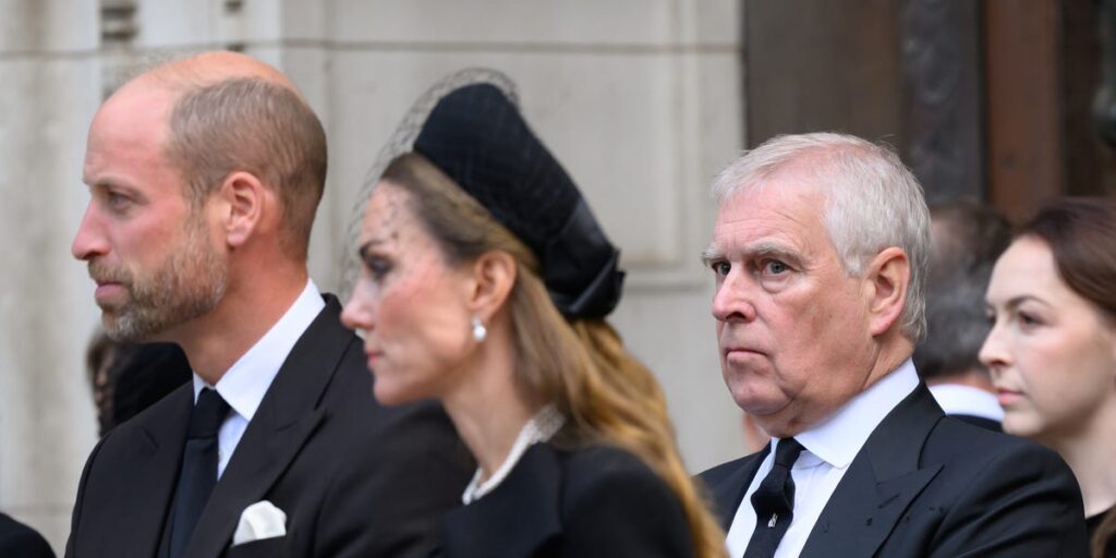 How Andrew was rude to Princess Catherine and “fiercely protective” Prince William was furious How Prince Andrew Was Rude to Kate Middleton