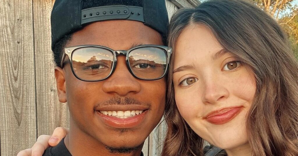 ‘Duck Dynasty’ Star Priscilla Robertson, 19, Gives Birth to 1st Child 'Duck Dynasty' Star Priscilla Robertson, 19, Gives Birth to 1st Child