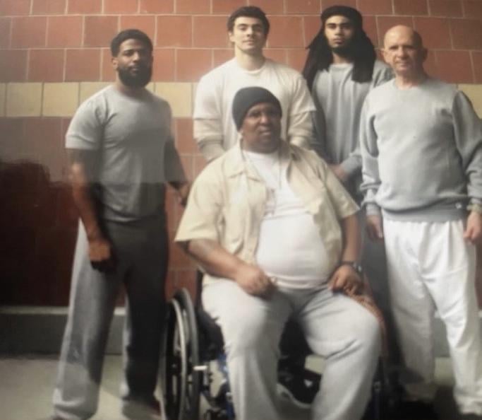 Luigi Mangione pictured with fellow inmates at MDC Brooklyn
