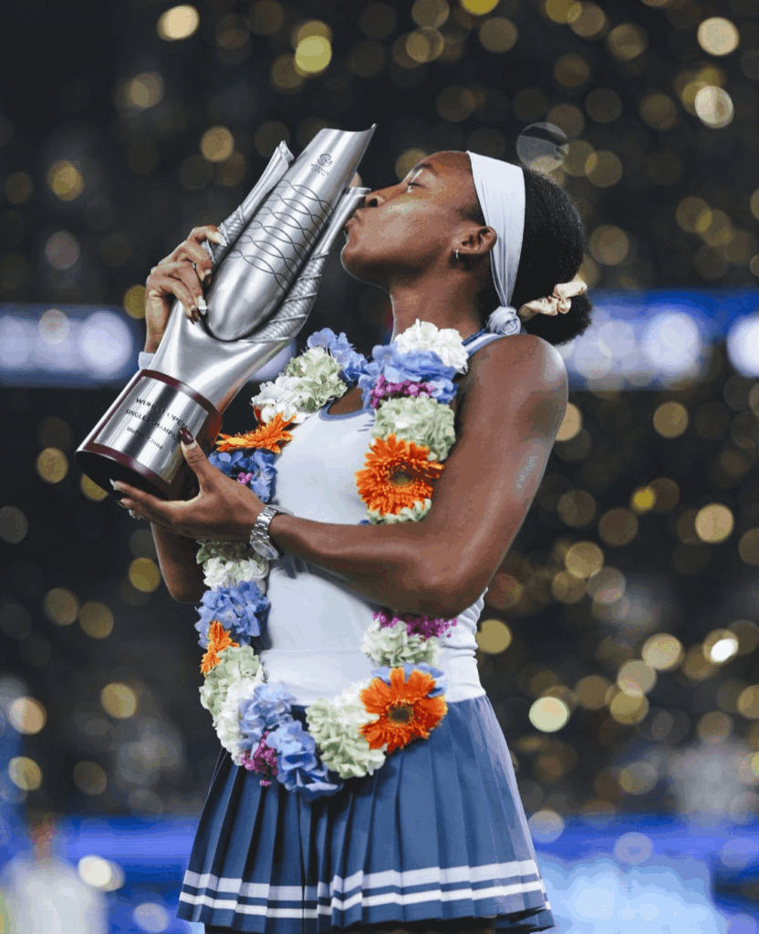Coco Gauff wins the 2025 Wuhan Open, the 11th title of her career!