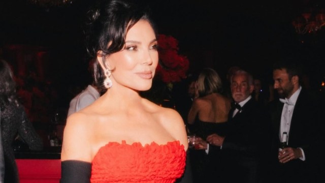 ‘Birthday Girl’ Kris Jenner’s Red Strapless Dress Is Impossible to Ignore Yahoo entertainment home