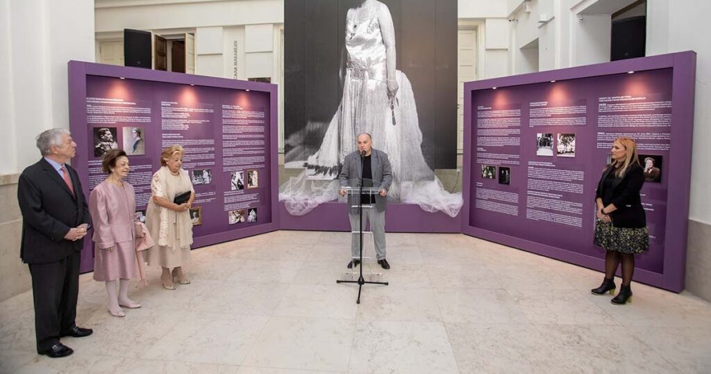 SERBIAN ROYAL FAMILY AT THE EXHIBITION ABOUT QUEEN MARIA IN THE YUGOSLAV FILM ARCHIVES SERBIAN ROYAL FAMILY AT THE EXHIBITION ABOUT QUEEN MARIA IN THE YUGOSLAV FILM ARCHIVES