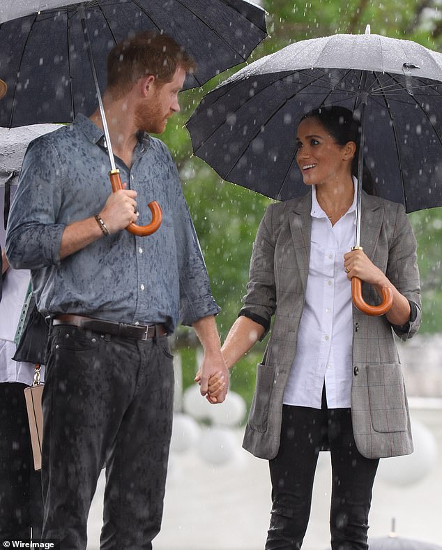 A Maison Kitsuné shirt made up one of Meghan’s smart travel looks during her first official overseas royal tour to Australia in 2018. Arriving in Dubbo, the timeless piece from the French brand was teamed with a grey check blazer by Serena Williams and Outland Denim jeans