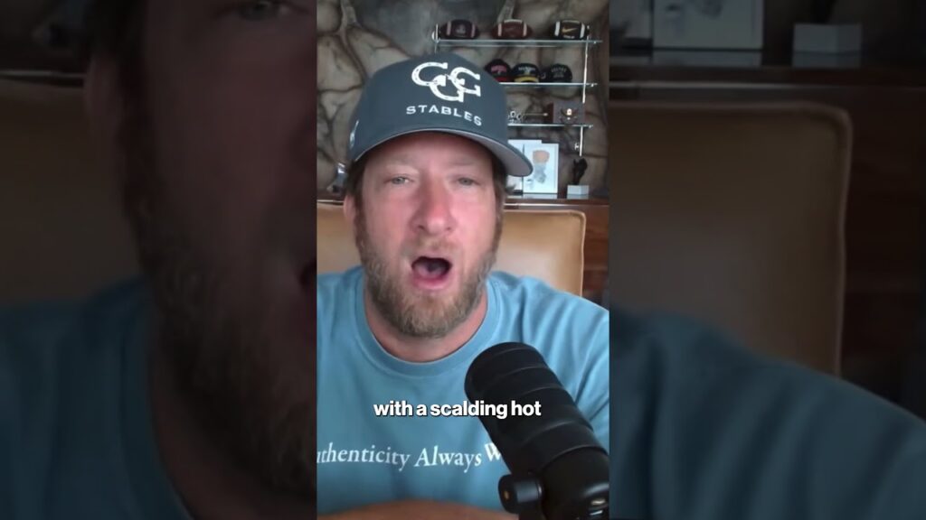 Dave Portnoy wants to slap Bob Iger across the face with a 'scalding hot piece of pizza' #shorts