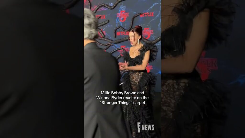 Friends don't lie. ❤️ Millie Bobby Brown and Winona Ryder reunite on the “Stranger Things” carpet.